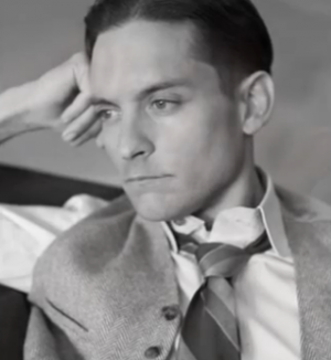 Tobey Maguire The Great Gatsby 2013 - fashion in film.PNG